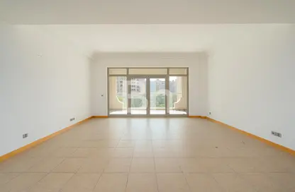 Apartment - 1 Bedroom - 2 Bathrooms for rent in Al Shahla - Shoreline Apartments - Palm Jumeirah - Dubai