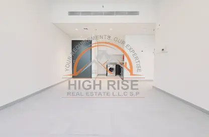 شقة - غرفة نوم - 1 حمام للايجار في ذا لينك - إيست فييليدج - الجادة - الشارقة
