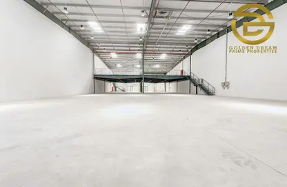 Warehouse - Studio - 2 Bathrooms for rent in Dubai Production City (IMPZ) - Dubai