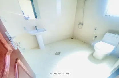 Bathroom image for: Apartment - 3 Bedrooms - 3 Bathrooms for rent in Shabhanat Al Khabisi - Al Khabisi - Al Ain, Image 1