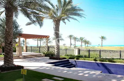 Pool image for: Villa - 4 Bedrooms for sale in St. Regis - Saadiyat Beach - Saadiyat Island - Abu Dhabi, Image 1