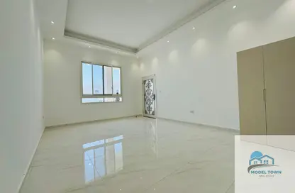 شقة - 1 حمام للايجار في مدينة الرياض - أبوظبي