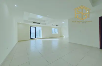 Apartment - 3 Bedrooms - 5 Bathrooms for rent in Bin Hendi Tower - Mankhool - Bur Dubai - Dubai