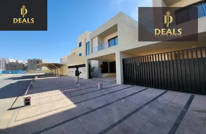 Villa - 4 Bedrooms - 6 Bathrooms for rent in Al Yasmeen - Ajman