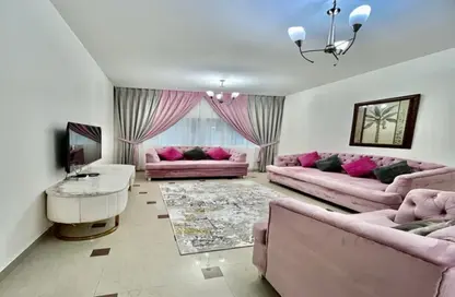 Apartment - 2 Bedrooms - 2 Bathrooms for rent in New Al Taawun Road - Al Taawun - Sharjah