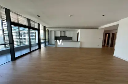 Empty Room image for: Apartment - 3 Bedrooms - 4 Bathrooms for rent in Building 23B - City Walk - Dubai, Image 1