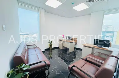 مكتب - استوديو - 1 حمام للايجار في فاطمه محمد احمد بن سليمان - الرفاعة - بر دبي - دبي