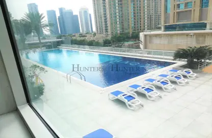 صورة لـ حوض سباحة شقة - 2 غرف نوم - 3 حمامات للبيع في برج ماج 218 - دبي مارينا - دبي ، صورة رقم 1