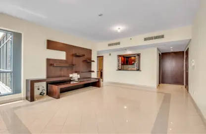 Apartment - 1 Bedroom - 1 Bathroom for sale in Golf Tower 2 - Golf Towers - The Views - Dubai