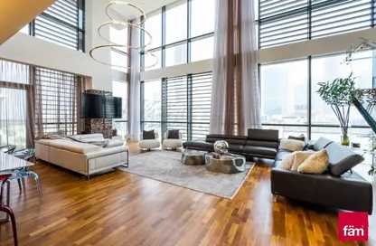 Living Room image for: Apartment - 3 Bedrooms - 4 Bathrooms for sale in Building 6A - City Walk - Dubai, Image 1