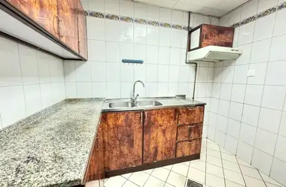 شقة - غرفة نوم - 1 حمام للايجار في مبني الوحدة - المجاز 2 - المجاز - الشارقة شقة - غرفة نوم - 1 حمام للايجار في مبني الوحدة - المجاز 2 - المجاز - الشارقة