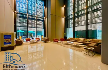 شقة - 3 غرف نوم - 4 حمامات للايجار في برج محمد بن راشد في المركز التجاري العالمي - شارع الكورنيش - أبوظبي