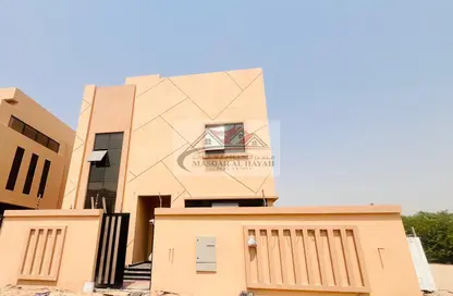 Villa - 4 Bedrooms - 6 Bathrooms for sale in Hoshi 1 - Hoshi - Al Badie - Sharjah