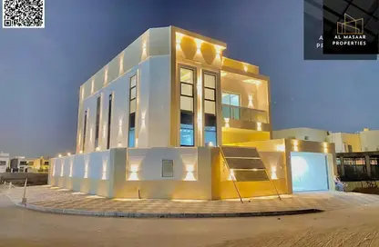 Villa - 5 Bedrooms - 7 Bathrooms for sale in Al Yasmeen 1 - Al Yasmeen - Ajman