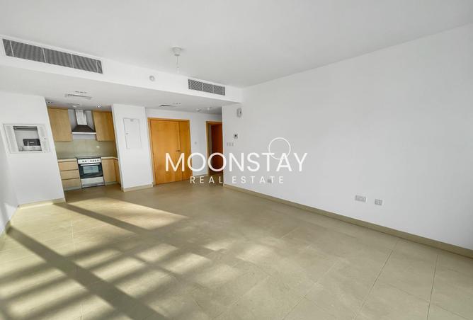 Apartment - 1 Bedroom - 1 Bathroom for rent in Building B - Al Zeina - Al Raha Beach - Abu Dhabi