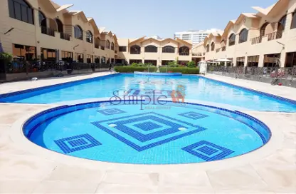 Villa - 6 Bedrooms - 7 Bathrooms for rent in Al Barsha 1 - Al Barsha - Dubai