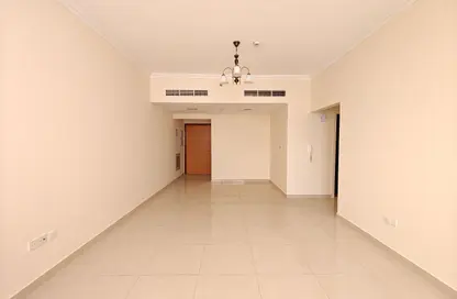 Apartment - 3 Bedrooms - 3 Bathrooms for rent in Muweileh Community - Muwaileh Commercial - Sharjah