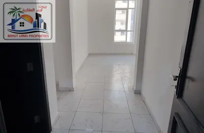 Apartment - 1 Bedroom - 2 Bathrooms for rent in Thuraya Al Majaz Building - Al Majaz 3 - Al Majaz - Sharjah