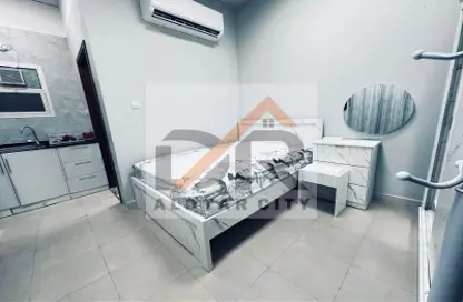 شقة - 1 حمام للايجار في مساكن كورنيش عجمان - طريق كورنيش عجمان - عجمان