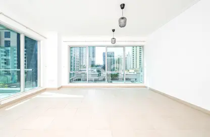 Apartment - 2 Bedrooms - 3 Bathrooms for rent in Shemara Tower - Marina Promenade - Dubai Marina - Dubai