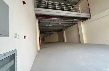 Warehouse - Studio - 2 Bathrooms for rent in Al Jurf 3 - Al Jurf - Ajman Downtown - Ajman
