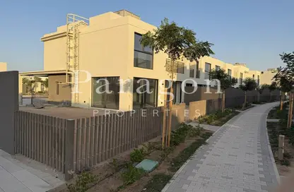 Townhouse - 3 Bedrooms - 4 Bathrooms for sale in Luxury Living Villas - Falcon Island - Al Hamra Village - Ras Al Khaimah