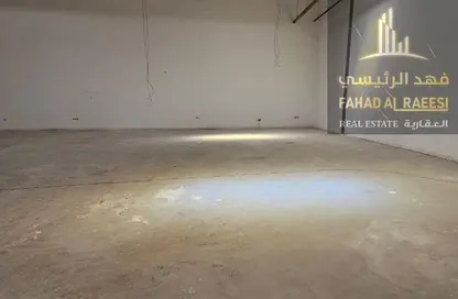 Warehouse - Studio - 2 Bathrooms for rent in Umm Al Thuoob - Umm Al Quwain