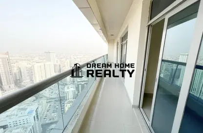 Apartment - 2 Bedrooms - 2 Bathrooms for rent in Palm Tower 3 - Palm Towers - Al Majaz - Sharjah