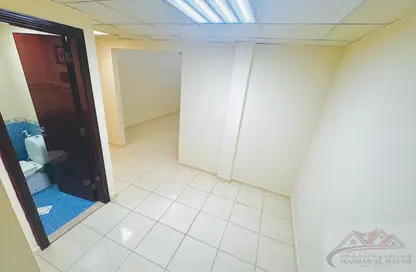 Apartment - 1 Bedroom - 2 Bathrooms for rent in Muwaileh 29 Building - Muwaileh - Sharjah