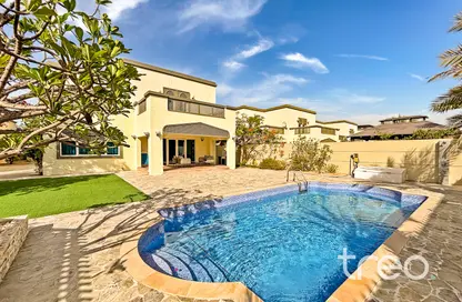 Villa - 4 Bedrooms - 5 Bathrooms for rent in Regional - Jumeirah Park - Dubai