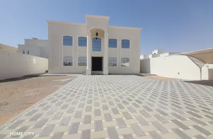 فيلا - 8 غرف نوم - 8 حمامات للايجار في مدينة الرياض - أبوظبي