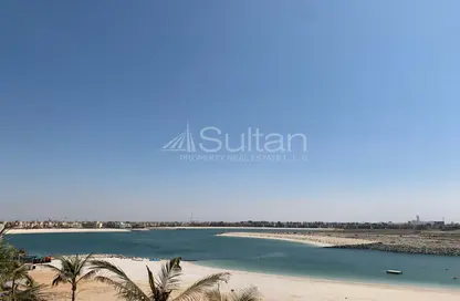 فيلا - 5 غرف نوم - 8 حمامات للايجار في فلل قرية الحمرا - قرية الحمرا - رأس الخيمة
