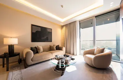 Apartment - 1 Bedroom - 2 Bathrooms for sale in Boulevard Point - Downtown Dubai - Dubai