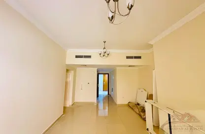 Apartment - 1 Bedroom - 2 Bathrooms for rent in Muwaileh 29 Building - Muwaileh - Sharjah