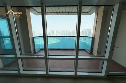Apartment - 3 Bedrooms - 4 Bathrooms for rent in Sharjah 555 Tower - Al Khan Corniche - Al Khan - Sharjah