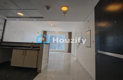 Apartment - 1 Bedroom - 1 Bathroom for rent in New Emi State Tower - Airport Road - Abu Dhabi
