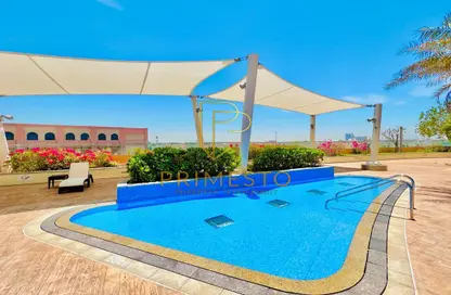 Apartment - 4 Bedrooms - 6 Bathrooms for rent in United Square - Al Khalidiya - Abu Dhabi