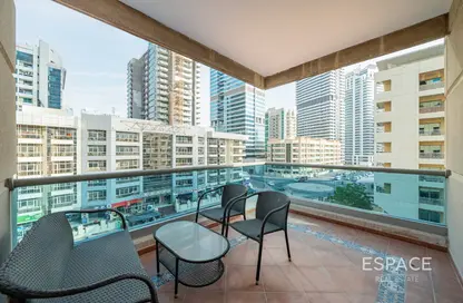 Apartment - 1 Bedroom - 2 Bathrooms for sale in Zumurud Tower - Dubai Marina - Dubai