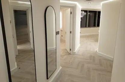 شقة - 2 غرف نوم - 2 حمامات للبيع في سكاي جاردنز - مركز دبي المالي العالمي - دبي