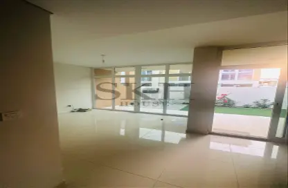 Empty Room image for: Villa - 3 Bedrooms - 3 Bathrooms for rent in Avencia - Damac Hills 2 - Dubai, Image 1