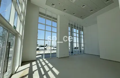 Retail - Studio - 1 Bathroom for rent in Al Raha Beach - Abu Dhabi