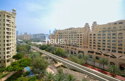 Apartment - 2 Bedrooms - 3 Bathrooms for rent in Al Sarrood - Shoreline Apartments - Palm Jumeirah - Dubai