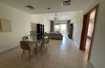 شقة - غرفة نوم - 2 حمامات للبيع في مالباري 1 - حدائق الإمارات 2 - قرية جميرا الدائرية - دبي