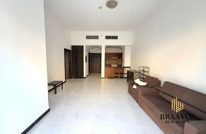 Apartment - 1 Bedroom - 2 Bathrooms for sale in Knightsbridge Court - Jumeirah Village Circle - Dubai