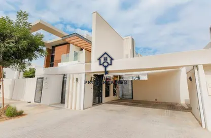 Villa - 4 Bedrooms - 5 Bathrooms for rent in West Yas - Yas Island - Abu Dhabi