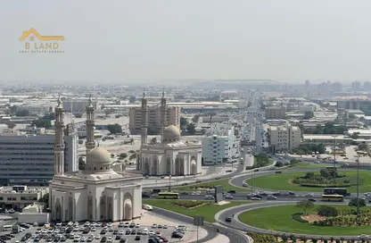 Apartment - 3 Bedrooms - 4 Bathrooms for rent in Al Taawun Street - Al Taawun - Sharjah