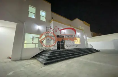 Apartment - Studio - 1 Bathroom for rent in Shakhbout City - Abu Dhabi