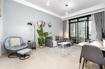 Living / Dining Room image for: Apartment - 1 Bedroom - 1 Bathroom for rent in Marina Crown - Dubai Marina - Dubai, Image 1