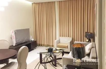 صورة لـ غرفة المعيشة / غرفة الطعام النزل و الشقق الفندقية - غرفة نوم - 2 حمامات للبيع في داماك مايسون دي فيللي تينورا - دبي الجنوب (مركز دبي العالمي) - دبي ، صورة رقم 1