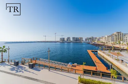 شقة - 2 غرف نوم - 4 حمامات للبيع في بورت دي لا مير - لا مير - الجميرا - دبي